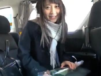 自前ローターまで持ってる淫乱制服女子校生とホテル入室→着衣させたまま中出しSEX!素人美少女痴女オナニーのエロ動画