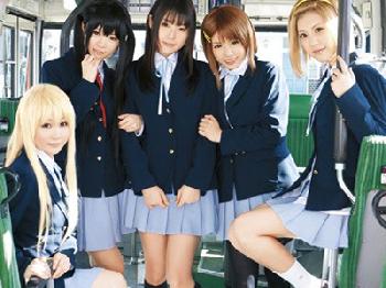 バス内で集団痴漢にあい乱交しだす軽音部員たち美少女コスプレ栗林里莉今井美穂皆瀬ふう花西山希つぼみのエロ動画
