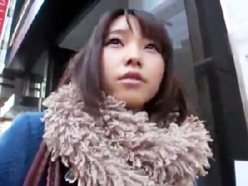 『お金に困ってて‥』謝礼金に釣られついついハメ撮りOKしちゃう素人娘巨乳美少女痴女のエロ動画