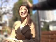 メーカー史上最強の腰使いを見せる騎乗位の天才をナンパゲット素人お姉さんのエロ動画