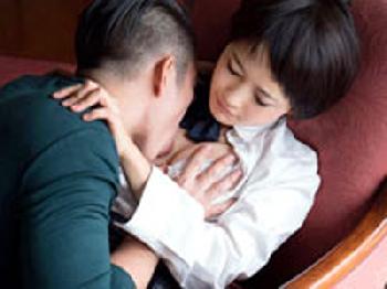 ボーイッシュなショートヘア優等生を大人の男が開発性行為素人女子校生美少女のエロ動画