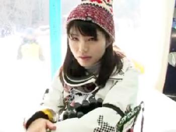 受け入れちゃった癖にマジックミラー号マッサージ師からの中出しに睨みきかせる自業自得美形お姉さん巨乳素人美少女ナンパのエロ動画