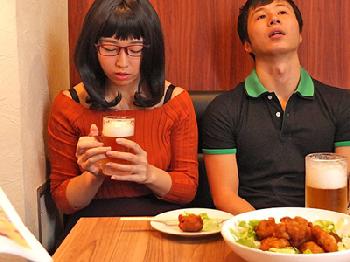 人をダメにする最強の肉感女体を持つ地味子にハマっていく男巨乳めがね中出し松本菜奈実のエロ動画