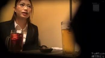 『ラブホテルって初めてです』高学歴で弁護士志望の美人女子大生をナンパ→まさかの連れ込み成功素人美少女めがね顔射ハメ撮りのエロ...