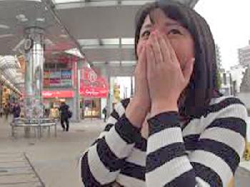 ご無沙汰な素人奥さんがチャラ男に軟派されて浮気ファック巨乳人妻ナンパ盗撮のエロ動画