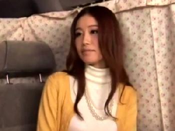 ナンパした巨大乳素人奥さんがオナニーを告白→ホテル連れ込み中出し決行!巨乳人妻のエロ動画