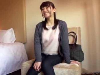 女優顔負けのルックスな若奥様をホテル連れ込み→激ピスSEXで絶頂オーガズムイキ!素人痴女人妻顔射ハメ撮りナンパのエロ動画