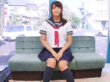 保育士を目指す素人女子大生に痴漢撃退法と嘘をつき生ハメファック美少女ナンパのエロ動画