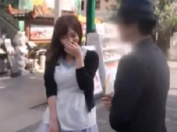 デカパイ素人ナンパ連れ込み→中出しおねだりしてきたので据え膳種付け!巨乳美少女のエロ動画