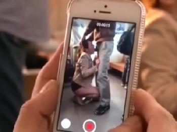 痴漢されていた熟女先生の証拠写真を撮って脅す男子生徒たち巨乳女教師風間ゆみのエロ動画