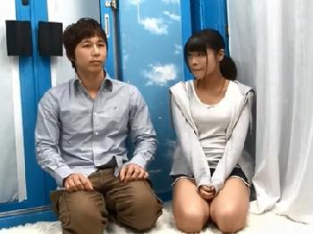 若干暴発気味な童貞くんを優しく筆おろししてくれた素人さん美少女痴女のエロ動画