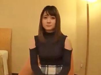 マシュマロ巨大乳房な童顔少女の凄い性テクパイズリ＆フェラチオ巨乳美少女ロリ手コキ水卜さくらのエロ動画