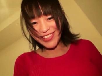 ハリのある柔らかバストとピンクニップルの女子大生が巨大チンポに突き回されて腰砕け巨乳素人美少女ハメ撮りのエロ動画