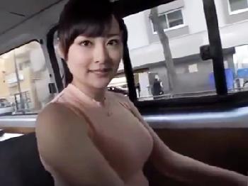 『イった事がなくって‥』初めての3Pファックで遂にイク事が出来た巨大乳房きれいなお姉さん！巨乳素人痴女顔射ハメ撮りのエロ動画