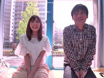 マジックミラー壁ペニ棒号で彼氏待たせてお気に入りペニ棒で激イキ密通！素人お姉さんナンパのエロ動画