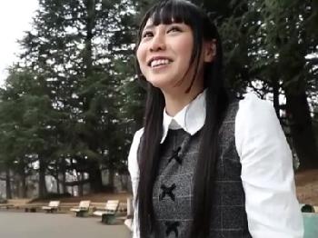 「もっと突いてくださぃ」一見真面目そうなオフィスレディがペニ棒を挿入され淫乱化W素人OL中出しハメ撮りのエロ動画