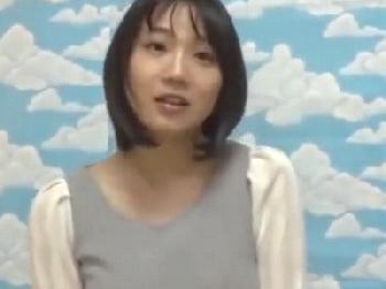 『私でいいんですか?』巨乳妻がSEXを知らない男の筆おろしに挑戦素人童貞パイパン中出しナンパのエロ動画