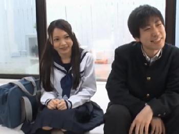 「らめぇえバレちゃうぅ！」彼氏の真横で筋骨隆々黒人陰茎に中出し寝取られる女子校生！素人のエロ動画