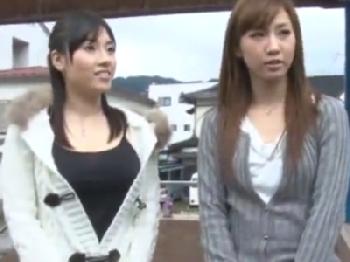 『イイッ…ぁぁッ』人目も気にせずゲームセンターで挿入されるビックおっぱい娘巨乳素人お姉さん顔射乱交露出のエロ動画