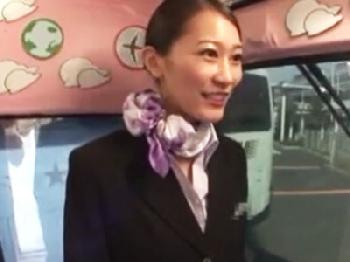 フライト帰りの大手航空会社CAが羞恥と快楽の連続で理性を失いイキまくる！素人お姉さんパンストのエロ動画