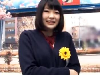 卒業式直後の童顔女子校生をマジックミラー号に連れ込み全身ペロペロ→巨根ぶち込みブッ込み倒し巨乳素人美少女のエロ動画