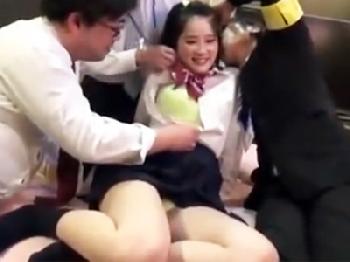 スタイリストと偽ったプロ男優使ってアダルトビデオ女優のプライベート隠し撮り巨乳美少女盗撮夢乃あいかのエロ動画