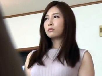これが高級尻軽ヤリマン痴女!安い男には一切靡かないセレブリティマンコがケツの穴見せつけながら杭打ちピストン巨乳アナル九条みち...