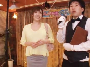 おムネの主張が激しい素人お姉さんに淫靡なゲームさせてお仕置き乳揺らしパコレイプのエロ動画