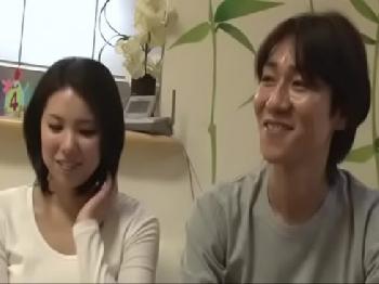 肉感よろしい巨大乳奥さんがホテルで初めての3Pに久々に絶頂しまくり巨乳お姉さん人妻顔射ぶっかけのエロ動画