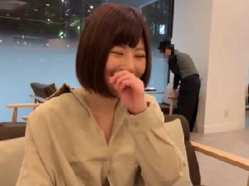 見た目上品な素人主婦さんがスイッチ入ると下品な性交をする1番淫靡なケース人妻ハメ撮りナンパのエロ動画