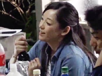 バーベキューで盛り上がったあとはほろ酔いSEX巨乳お姉さん顔射のエロ動画