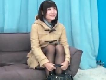 初対面のSEXを知らない男をノリノリで筆おろししてあげちゃう女子大生素人美少女童貞ナンパのエロ動画