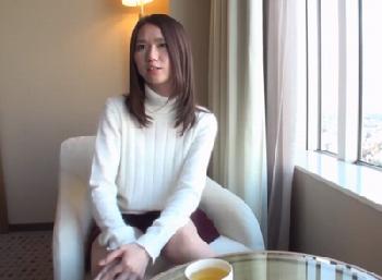 『経験人数は2人しかなくて…』22歳新人オフィスレディさんがお金に困ってJAV出演を決意素人お姉さんOLハメ撮りのエロ動画