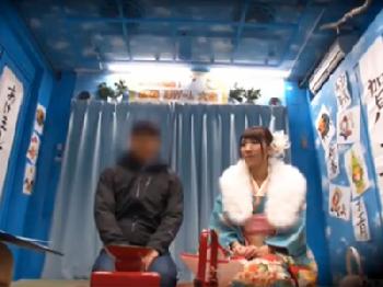 新春エロ企画に乗せられた素人美形お姉さんが近所のお兄さんと禁断のパコのエロ動画