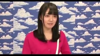 街角の声かけナンパでパイパン妻が謝礼に釣られて中出し性行為素人人妻のエロ動画