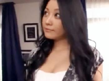 黒髪清楚清純でムチムチ巨大オッパイ！性欲望強めな淫乱美形お姉さんにたっぷり精液中出し巨乳のエロ動画