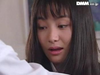 学校を早退した城麻美を追いかけてきた雄性教諭とハメる美形少女女子校生素人美少女痴女のエロ動画