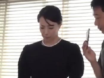 義理の父に調教される罪悪感から逃れるために夫男根に奉仕フェラチオする美人マダム人妻顔射のエロ動画