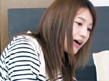 子供を作らない夫に悶々とする黒ギャルマダムが中年おじさんと托卵中出しセックス！人妻パイパンフェラAIKAのエロ動画