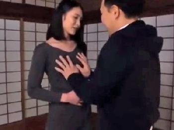 凄い性テクプロ男優男根の激ピス→顔面射精コンボに恍惚イキ晒しちゃうお姉さん素人痴女顔射のエロ動画