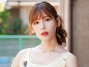 昔から気になっていた幼馴染が義姉に…兄との仲がうまくいかなくなった妻と一線を越える!お姉さん人妻近親相姦明里つむぎのエロ動画