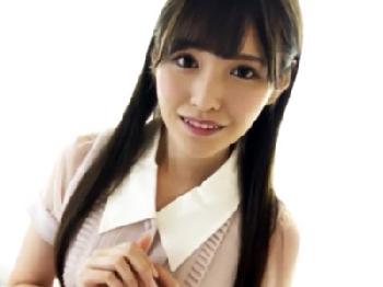 どろどろで真っ白な精液を笑顔で浴びてくれるぶっかけ大好き美形少女美少女顔射フェラのエロ動画