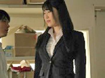 超強気エリート女先生が弱みを握られ生徒たちに堕ちていく…お姉さん女教師顔射ぶっかけのエロ動画