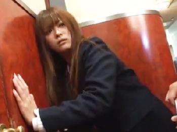 成人式帰りの麻里梨夏をナンパして晴れ着のまま後が大変なホテルパコW巨乳素人美少女のエロ動画
