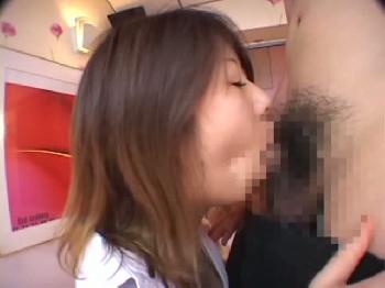 「ああ!なんか来ちゃうー!!」性生活が充実してツヤツヤの奥さん巨乳人妻顔射3Pのエロ動画