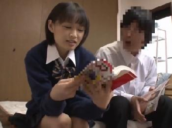 後輩に頼み込まれてパコ許したら中出しまでされちゃった女子校生素人美少女のエロ動画