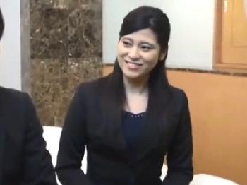 営業の会社で働く素人OLお姉さんが上司と禁断の濃密パコのエロ動画