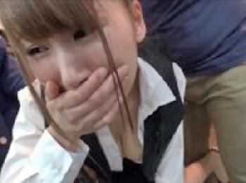 ソムリエ見習いのお姉さんが店内でイカされる！巨乳素人のエロ動画