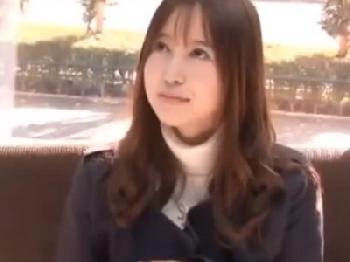 色白で透明感抜群の清楚清純美形お姉さんが昼間のパコで腰砕けアクメ素人ぶっかけのエロ動画