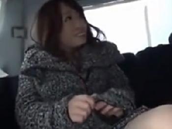 ナンパにあっさり落とされて中出し許す素人奥さん人妻熟女のエロ動画